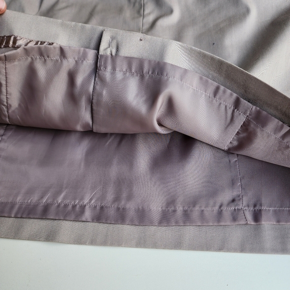 NWOT Worthington Dress 12 Sheath Short Cap Sleeve Twill VNeck Stretch Tan Career - Picture 15 of 16